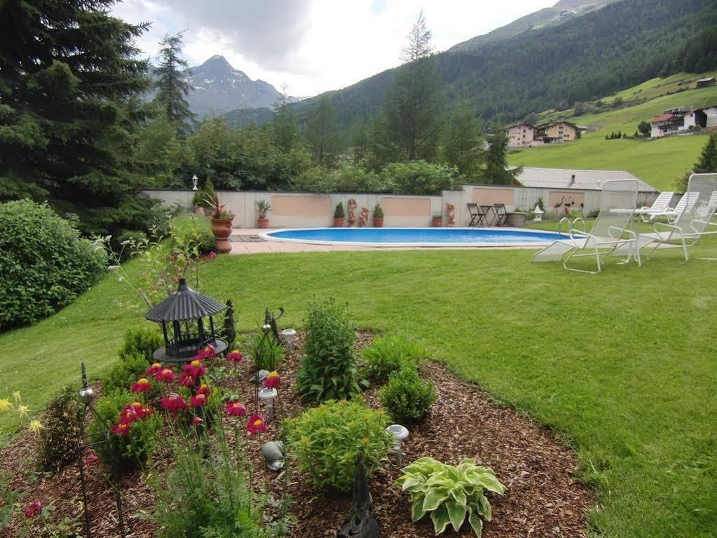 Haus Amaris Hotel Sölden Buitenkant foto