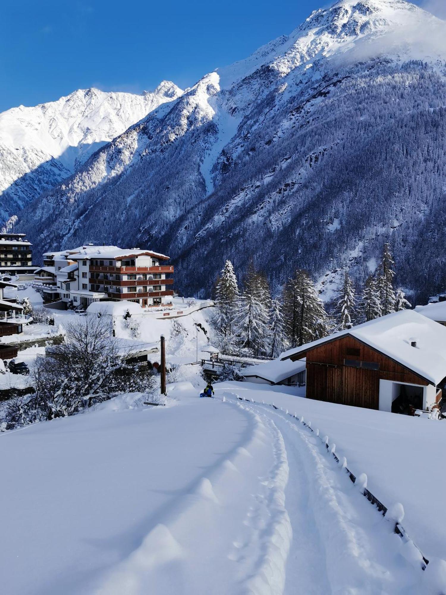 Haus Amaris Hotel Sölden Buitenkant foto