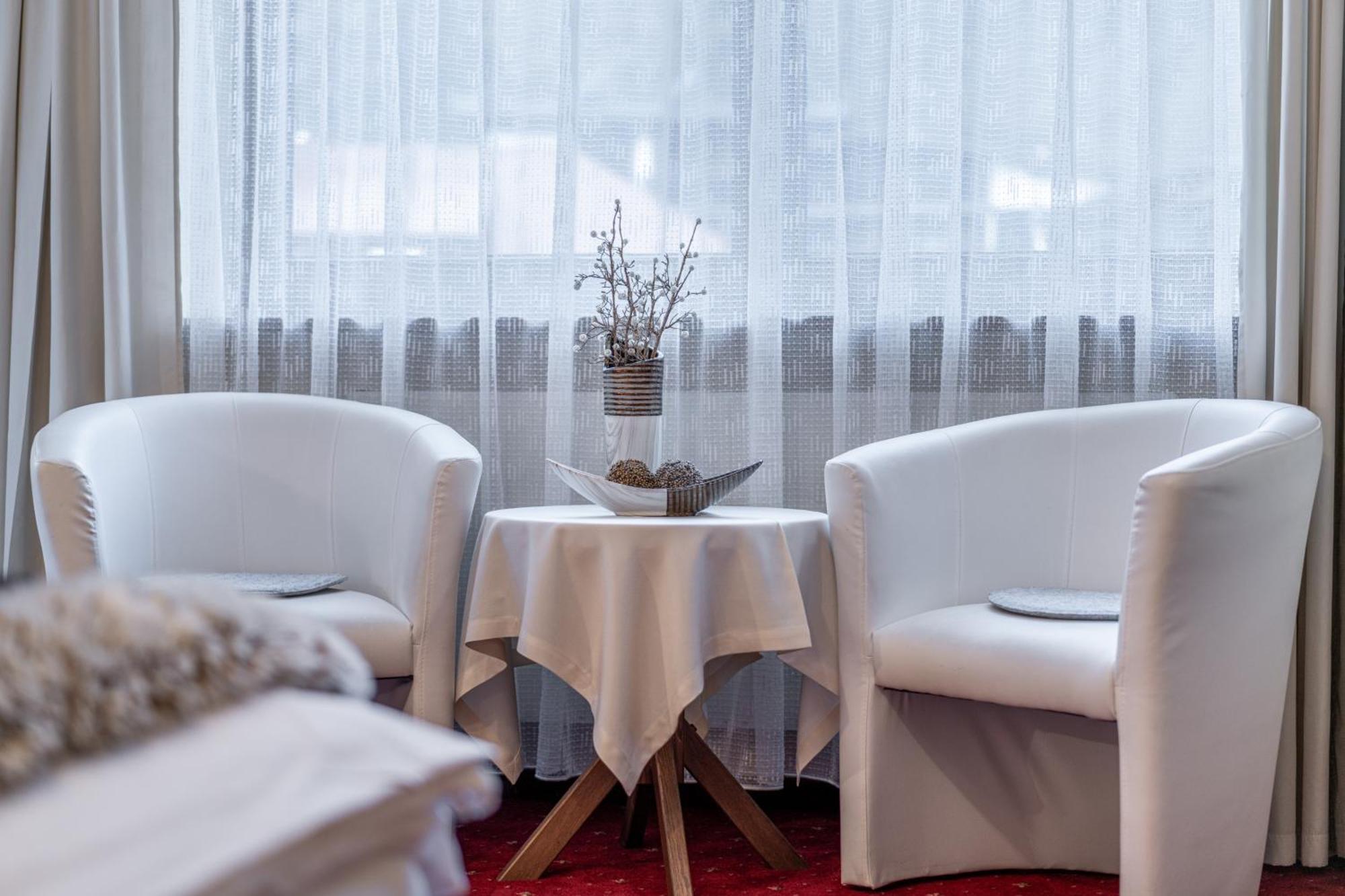 Haus Amaris Hotel Sölden Buitenkant foto